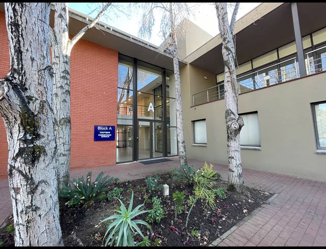 332M² OFFICE TO LET IN SANDTON CENTRAL
